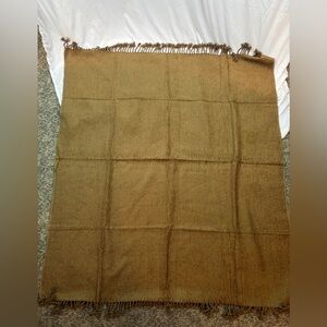 Cozy Tan Throw Blanket